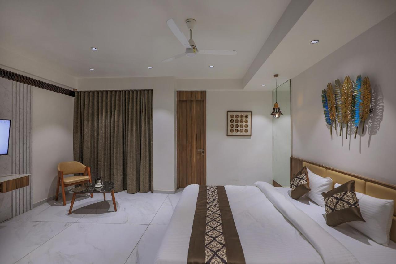Hotel Aditya Mansingh Inn Somnath Exterior photo