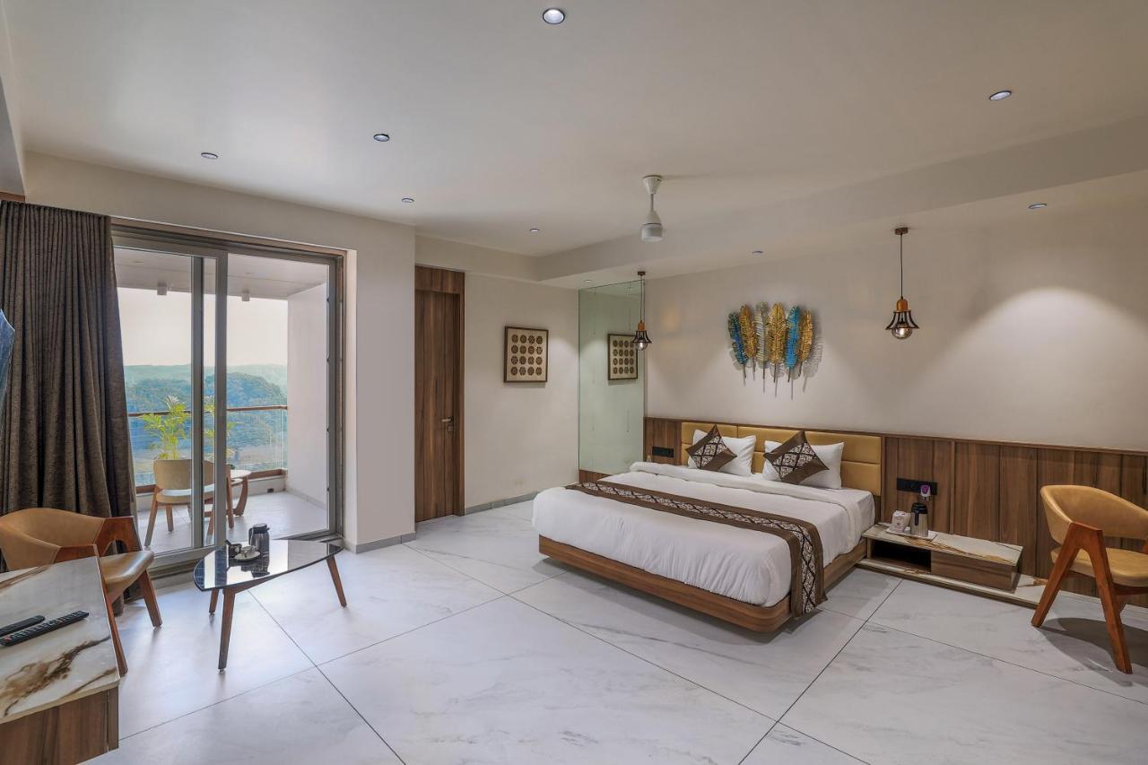 Hotel Aditya Mansingh Inn Somnath Exterior photo