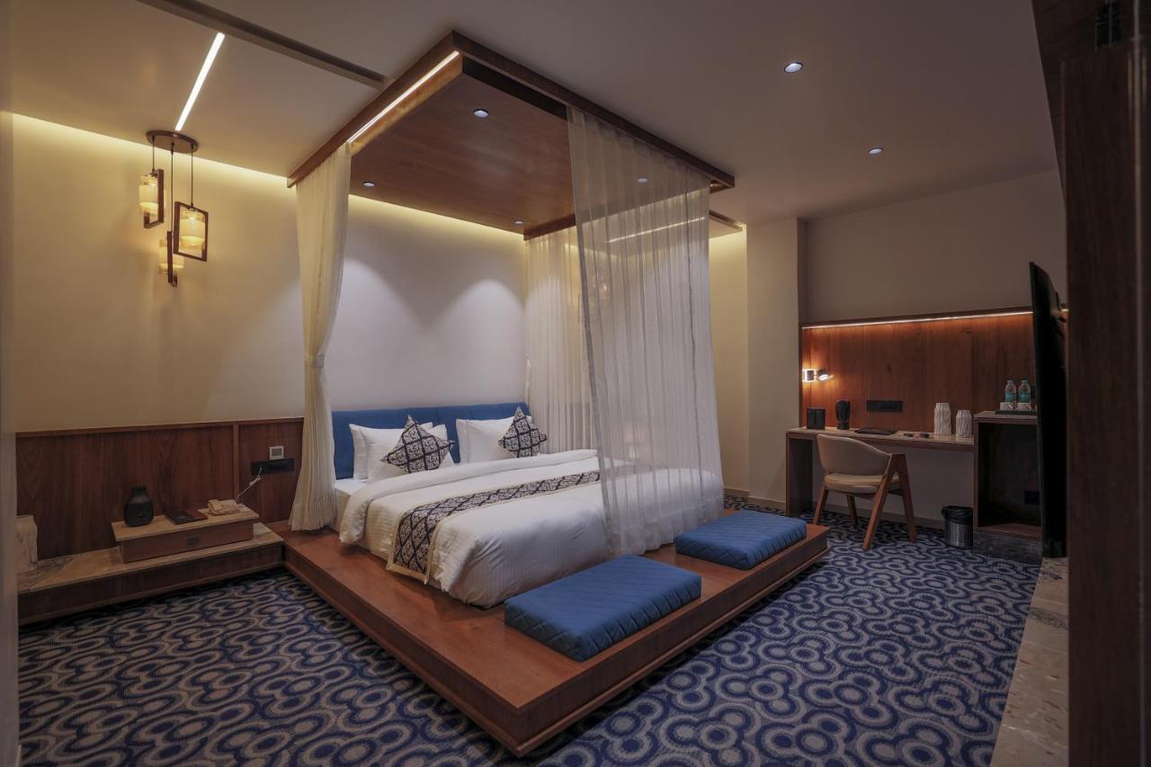 Hotel Aditya Mansingh Inn Somnath Exterior photo