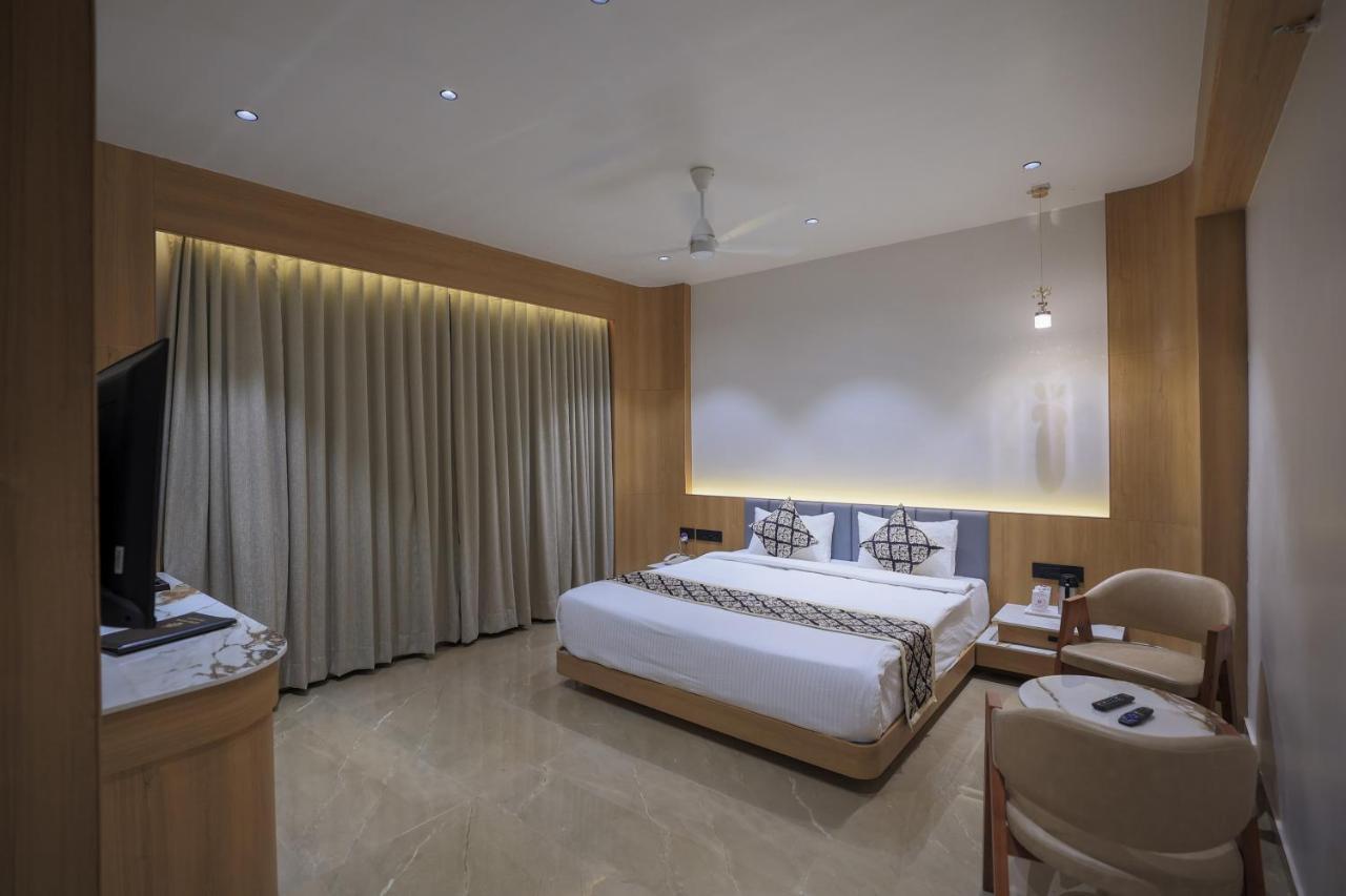 Hotel Aditya Mansingh Inn Somnath Exterior photo
