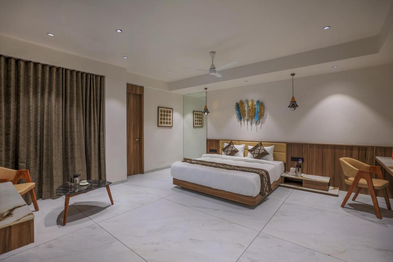 Hotel Aditya Mansingh Inn Somnath Exterior photo