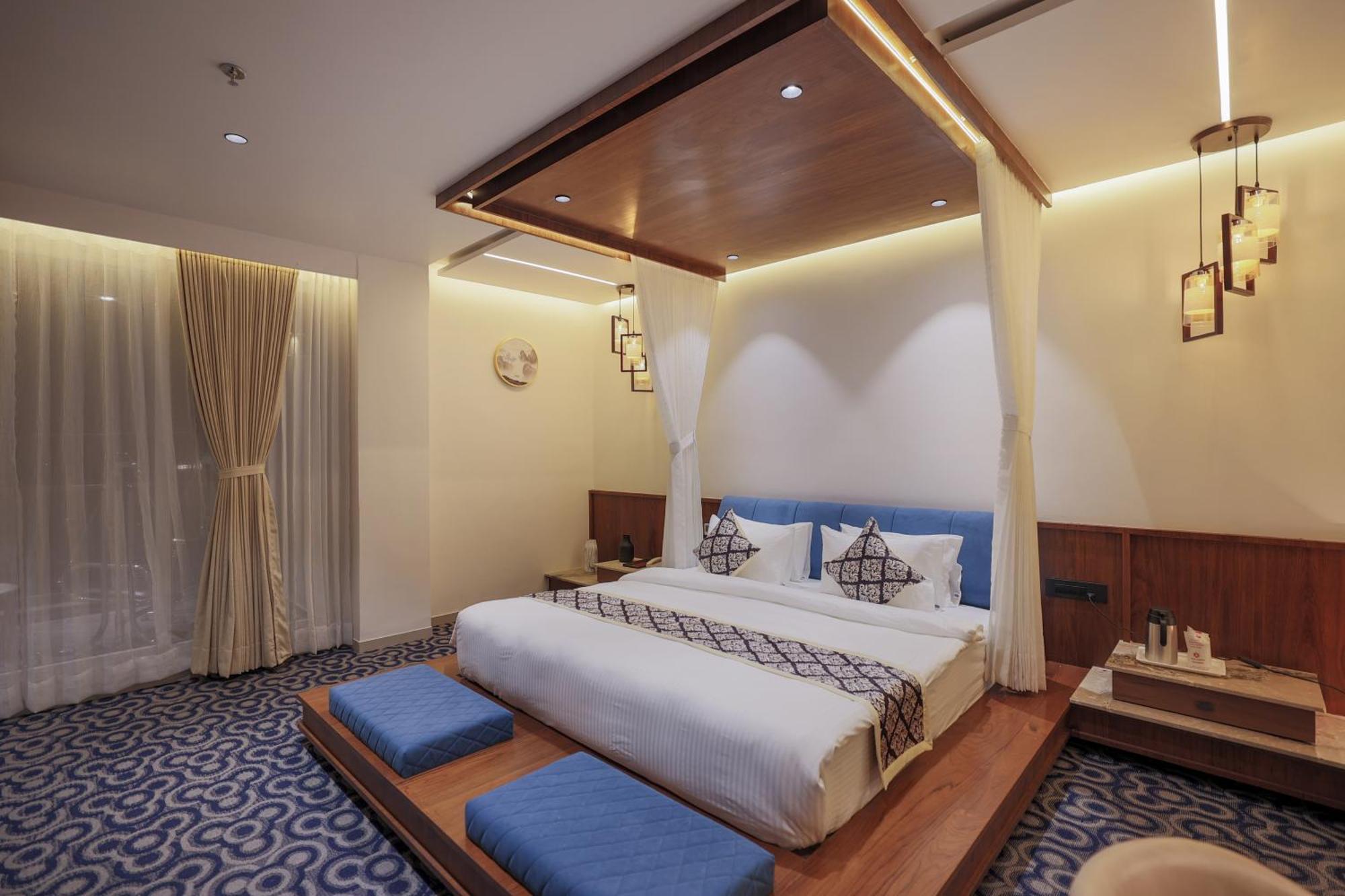 Hotel Aditya Mansingh Inn Somnath Exterior photo