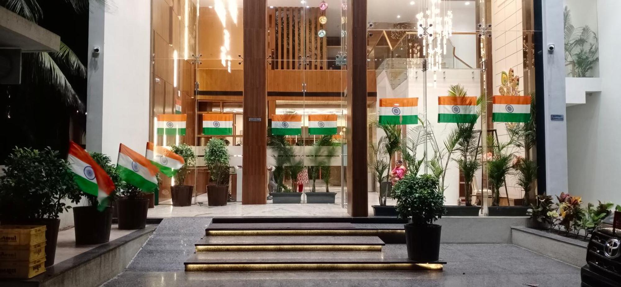 Hotel Aditya Mansingh Inn Somnath Exterior photo